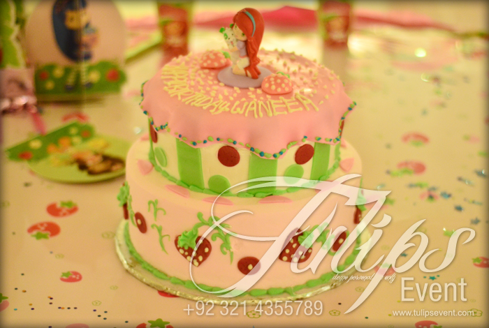 strawberry-shortcake-themed-birthday-planner-ideas-in-pakistan-11