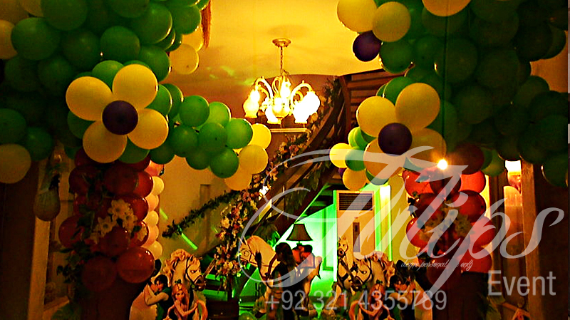 repenzul-tangled-birthday-party-ideas-tulips-event-01-copy
