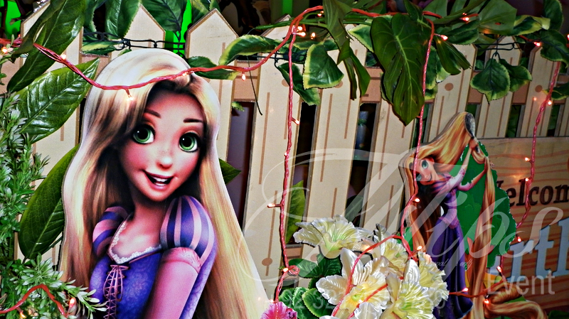 repenzul-tangled-birthday-party-ideas-tulips-event-06-2