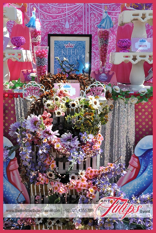first-birthday-party-theme-ideas-for-girls-in-pakistan-51