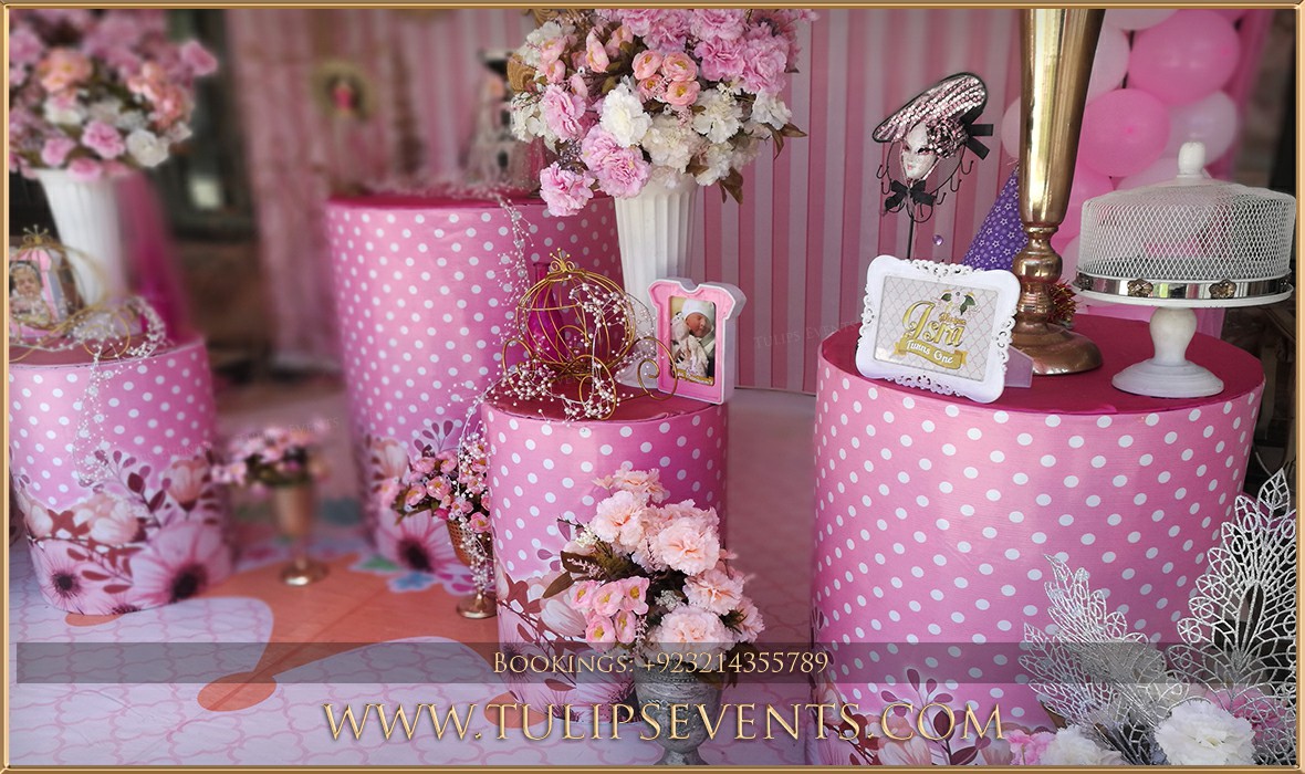 fairy-princess-birthday-1st-birthday-party-decor-ideas-in-pakistan-32