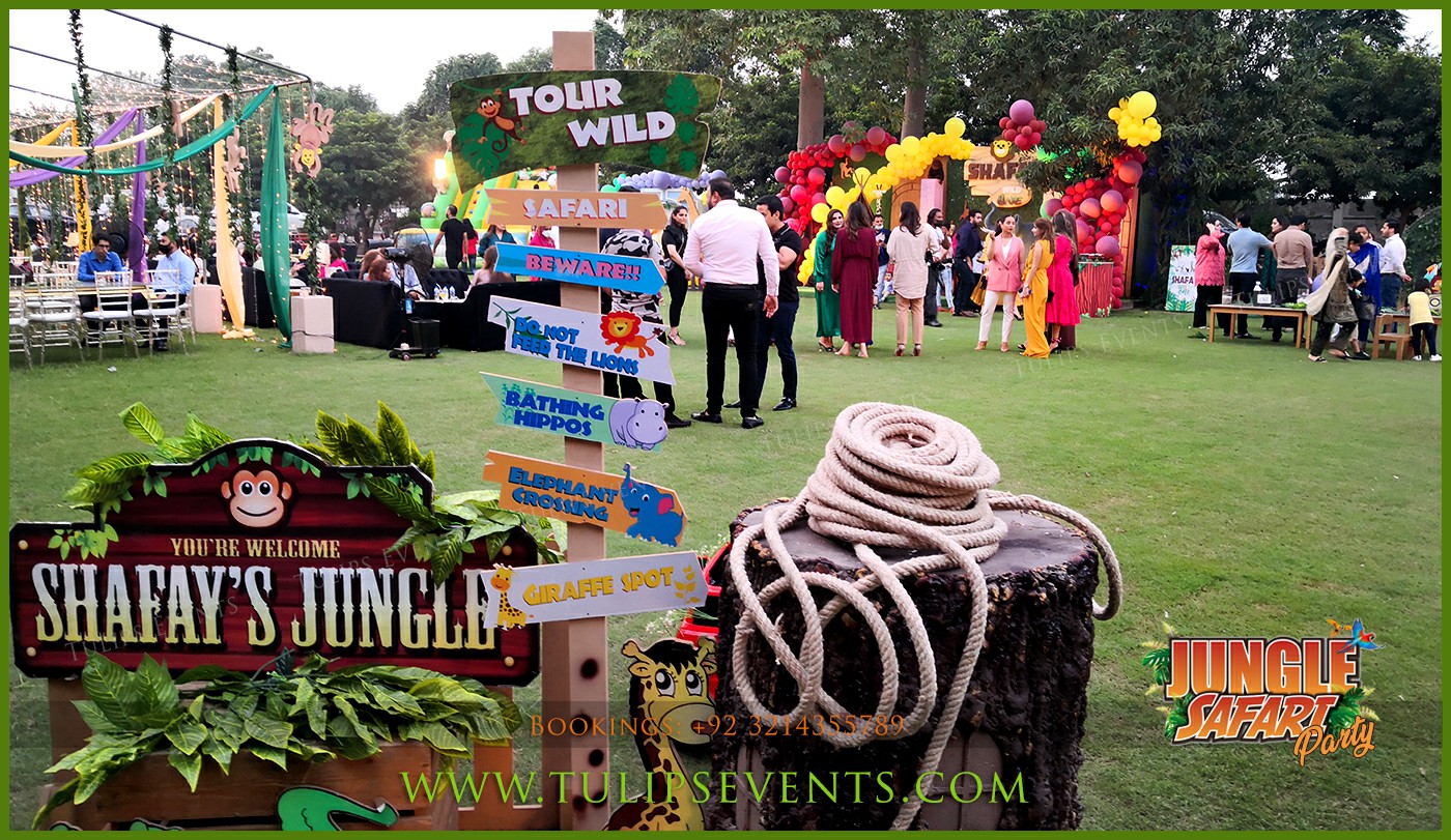 3d-jungle-theme-birthday-party-decoration-idea-in-pakistan-1